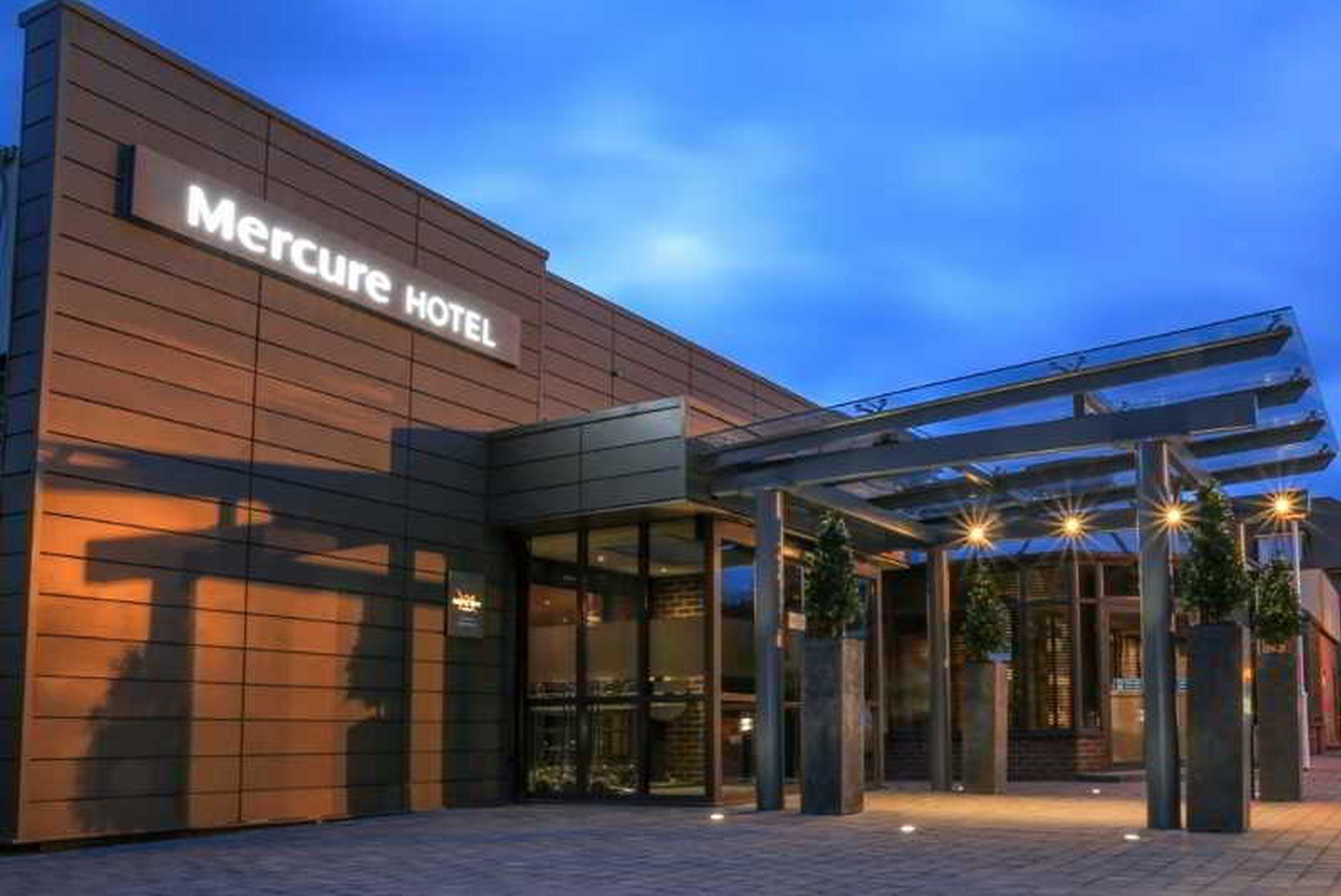 Mercure London Heathrow Airport Hillingdon Eksteriør billede